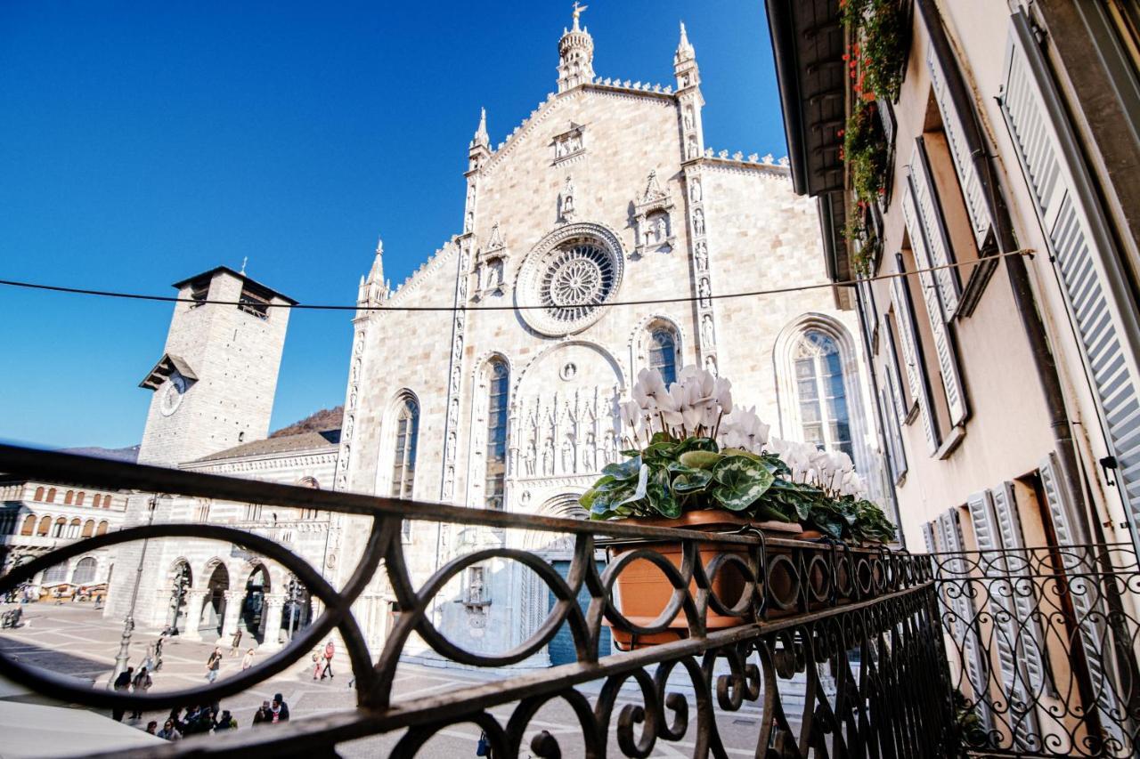 La Finestra Sul Duomo - The House Of Travelers Apartamento Como Exterior foto