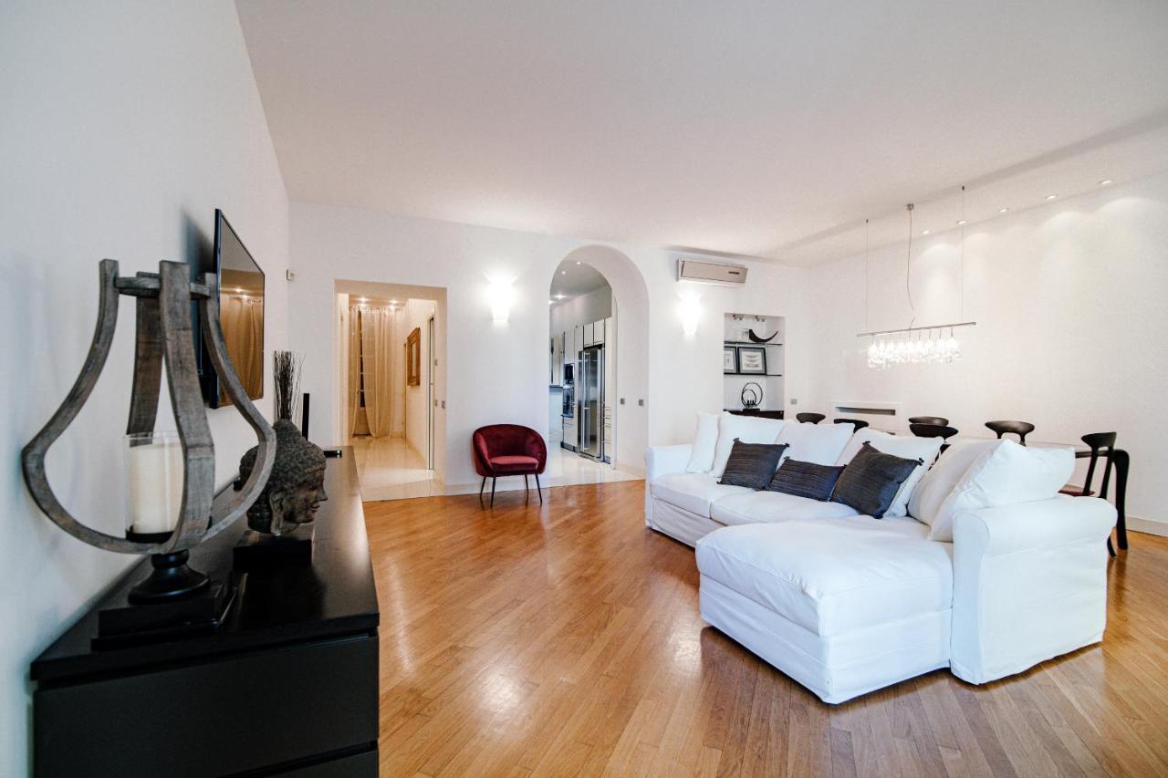 La Finestra Sul Duomo - The House Of Travelers Apartamento Como Exterior foto