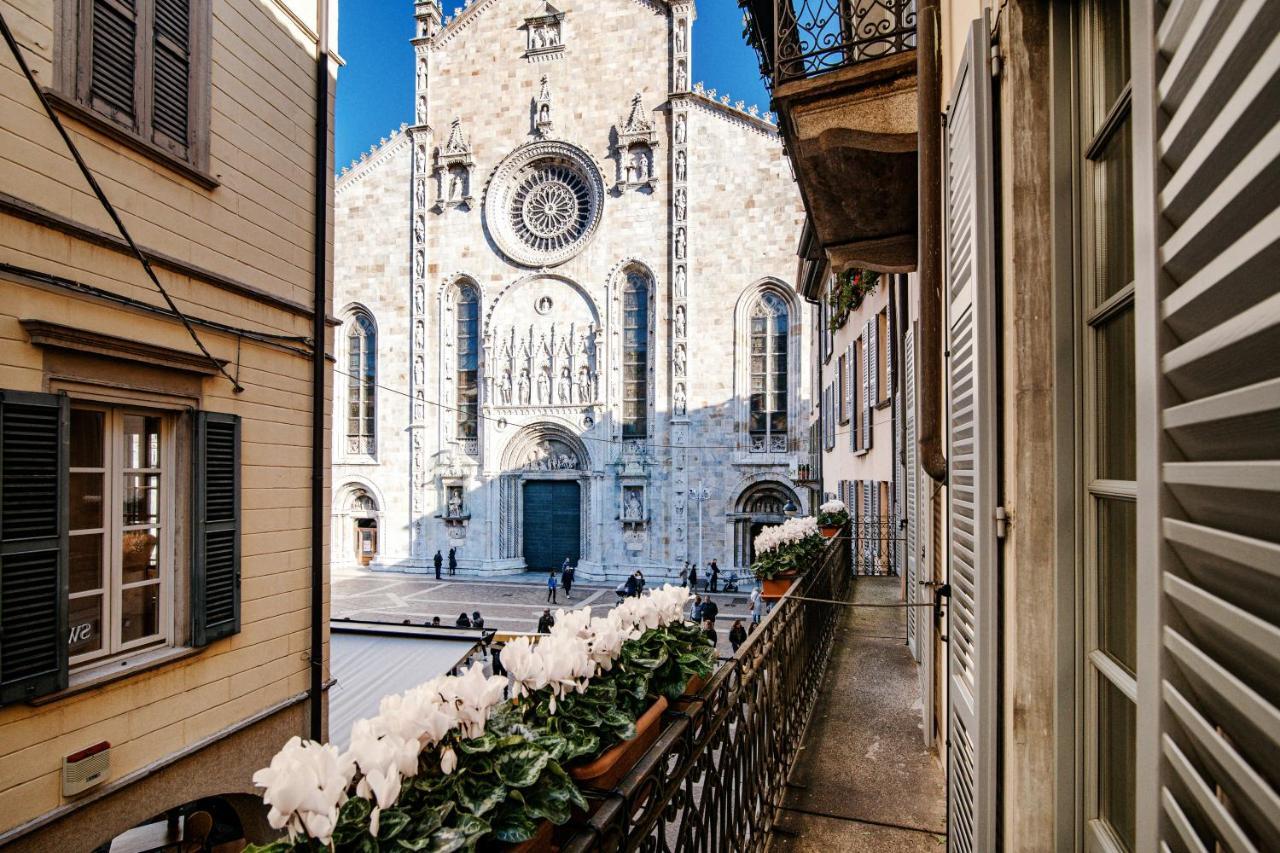 La Finestra Sul Duomo - The House Of Travelers Apartamento Como Exterior foto